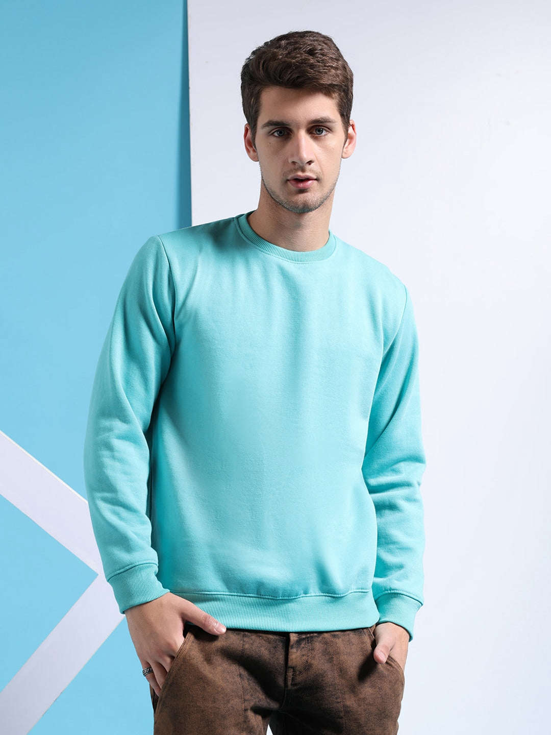 Shop Men's Solid Regular Fit Sweatshirt Online.