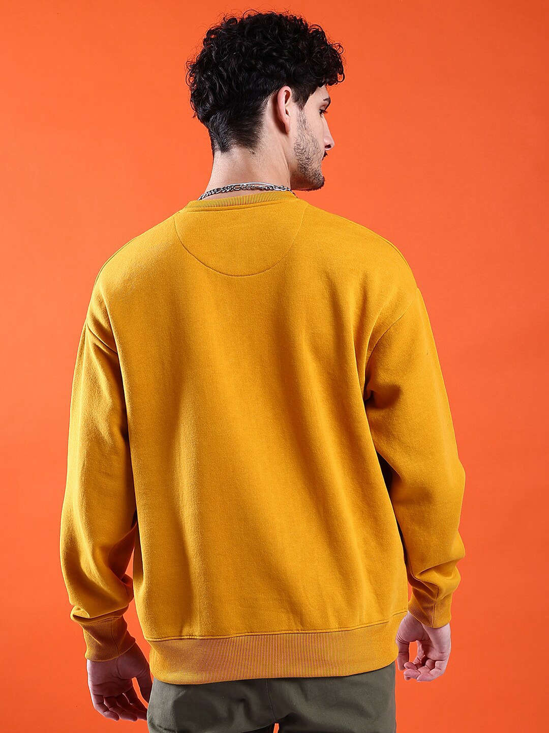 Shop Men's Solid Oversized Sweatshirt Online.