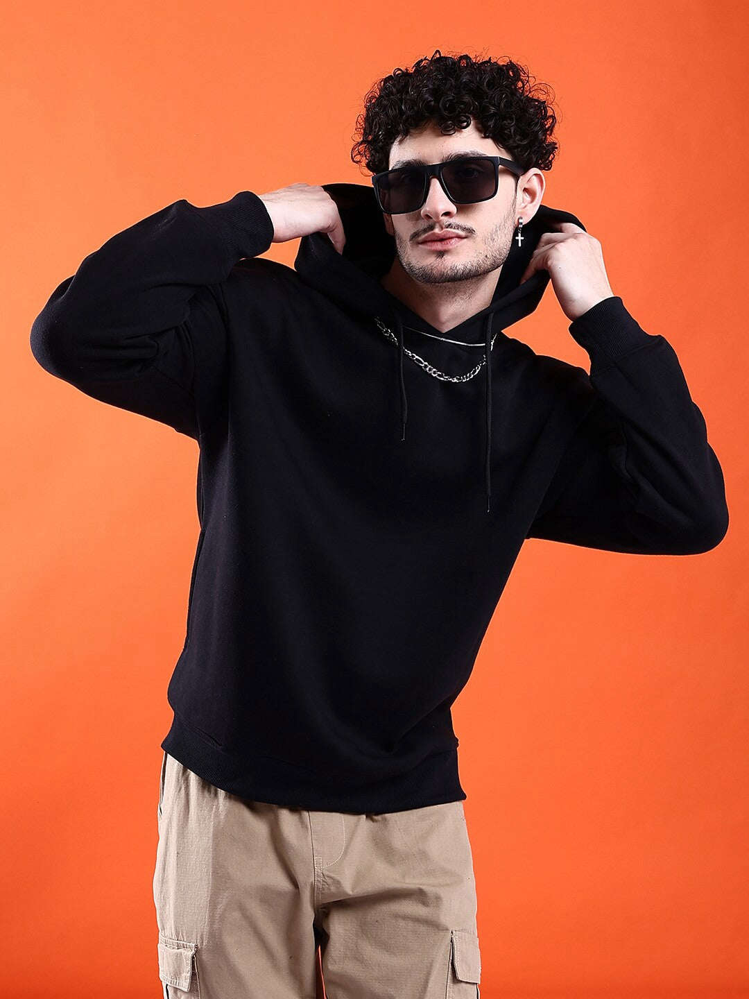 Shop Men's Solid Oversized Sweatshirt Online.