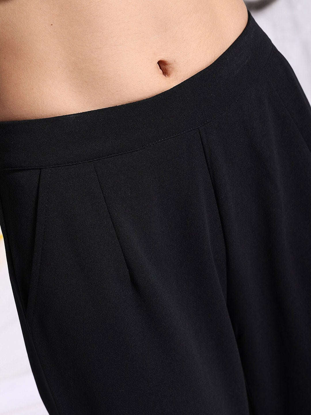 Shop Women Solid Wide Leg Trouser Online.