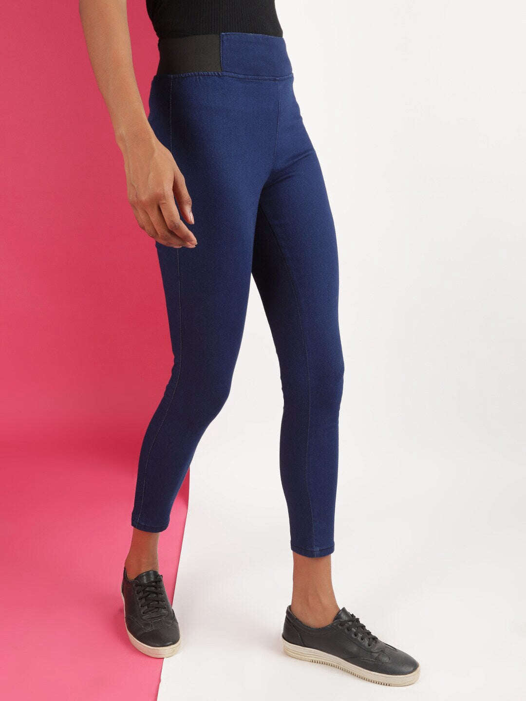 Shop Women Elasticated Denim Jegging Online.