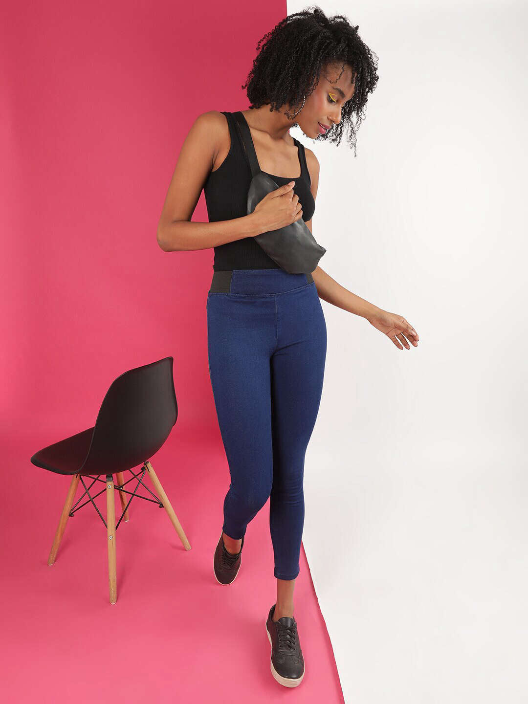 Shop Women Elasticated Denim Jegging Online.