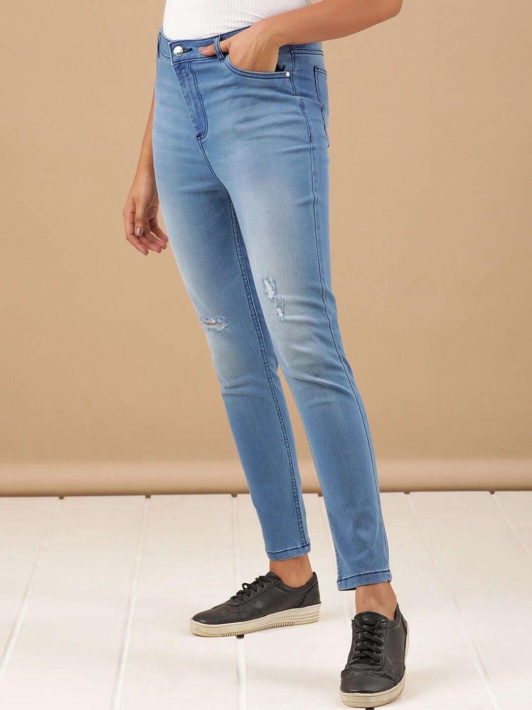 Shop Women Mid Wash Skinny Fit Denim Jeans Online.