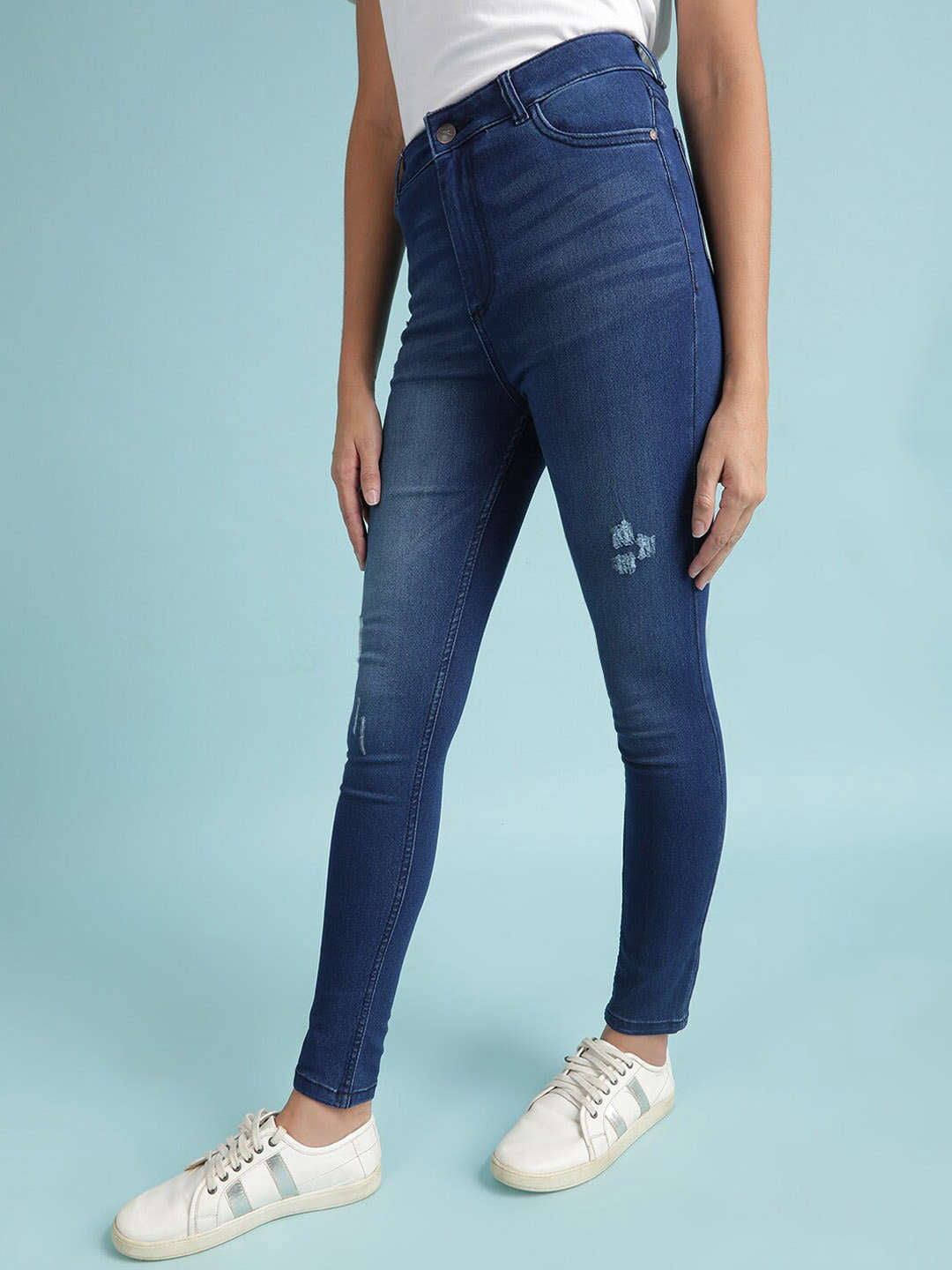 Shop Women Dark Wash Skinny Fit Denim Jeans Online.