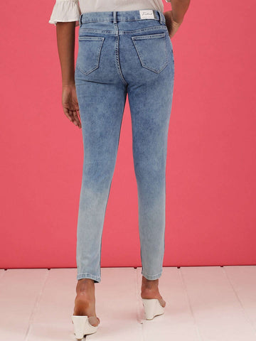 Shop Women Rag Wash Skinny Fit Denim Jeans Online.