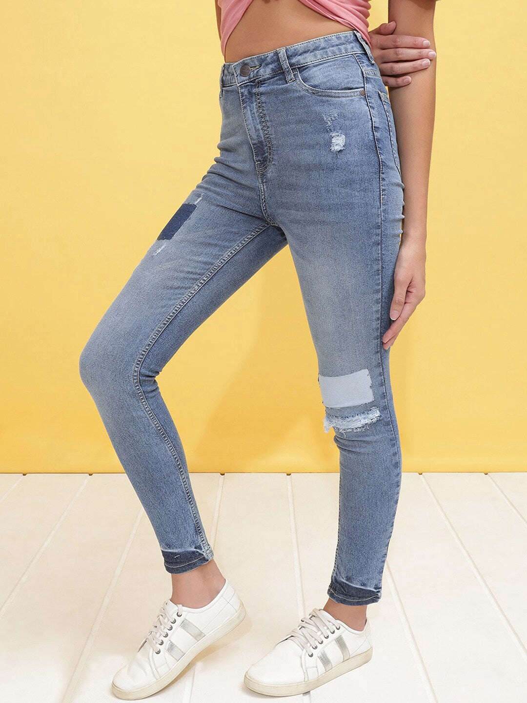 Shop Women Slim Fit Jeans Online.