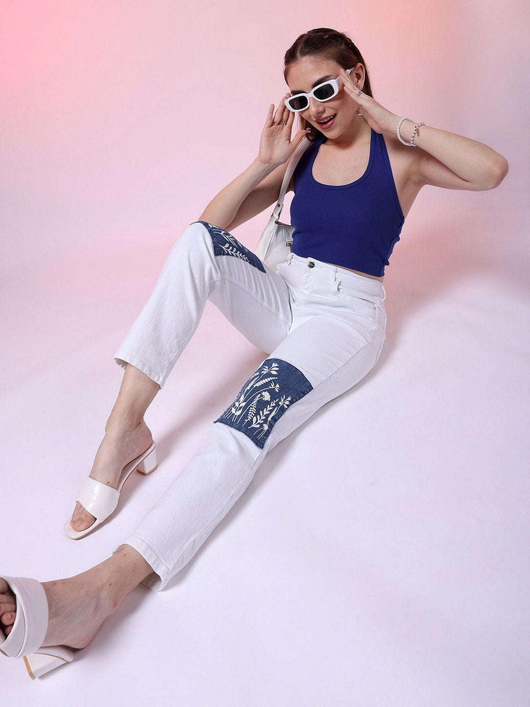 Shop Women Straight Fit Jeans Online.