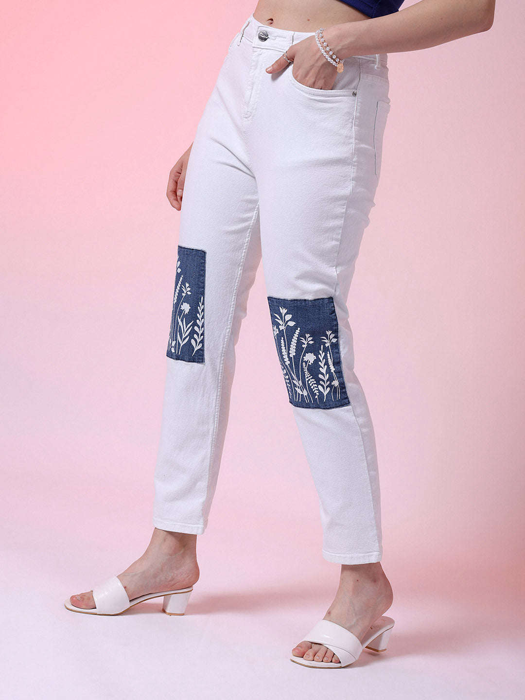 Shop Women Straight Fit Jeans Online.