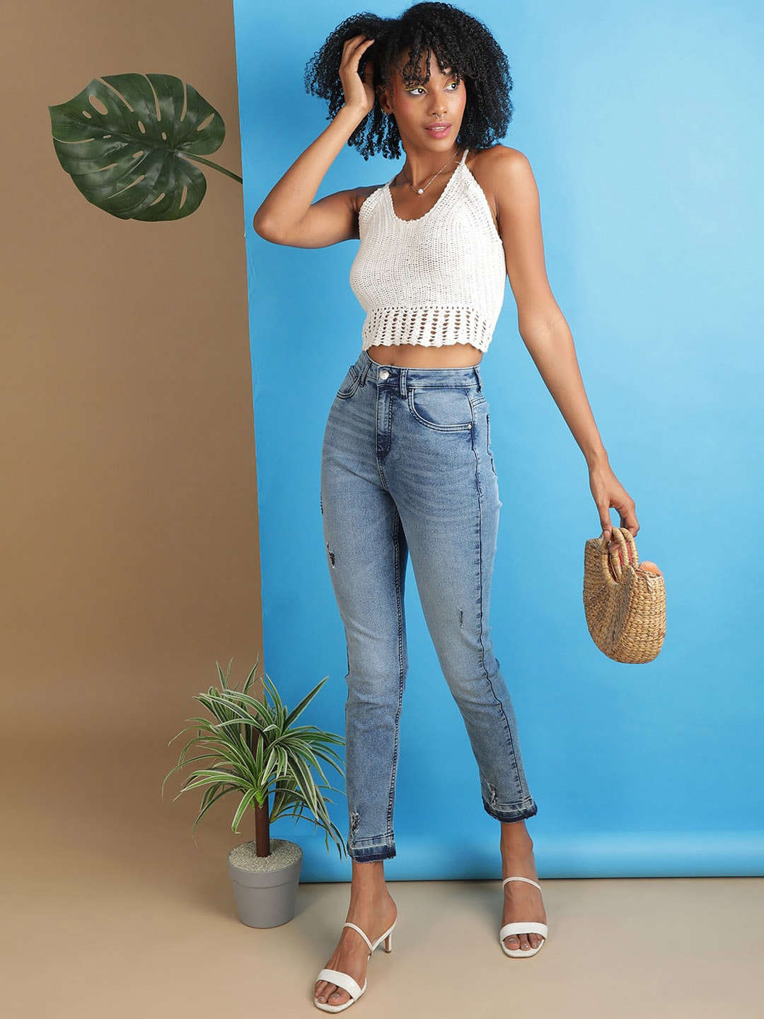 Shop Women Mid Wash Straight Fit Denim Jeans Online.