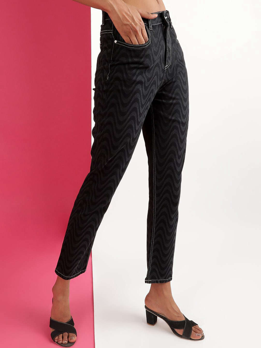 Shop Women Color Block Straight Fit Denim Jeans Online.