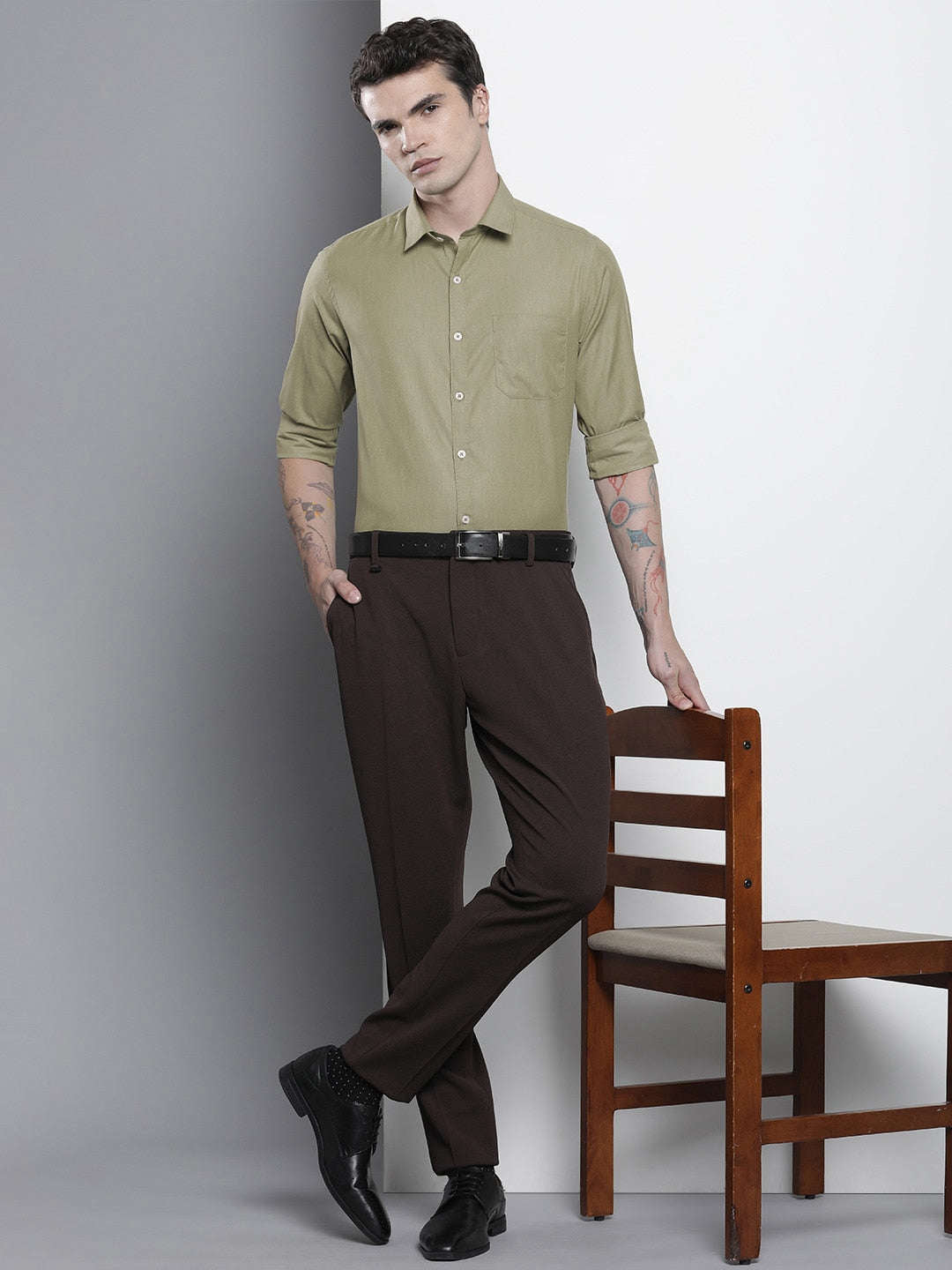 Shop Men Slim Fit Luxe Formal Shirt Online.