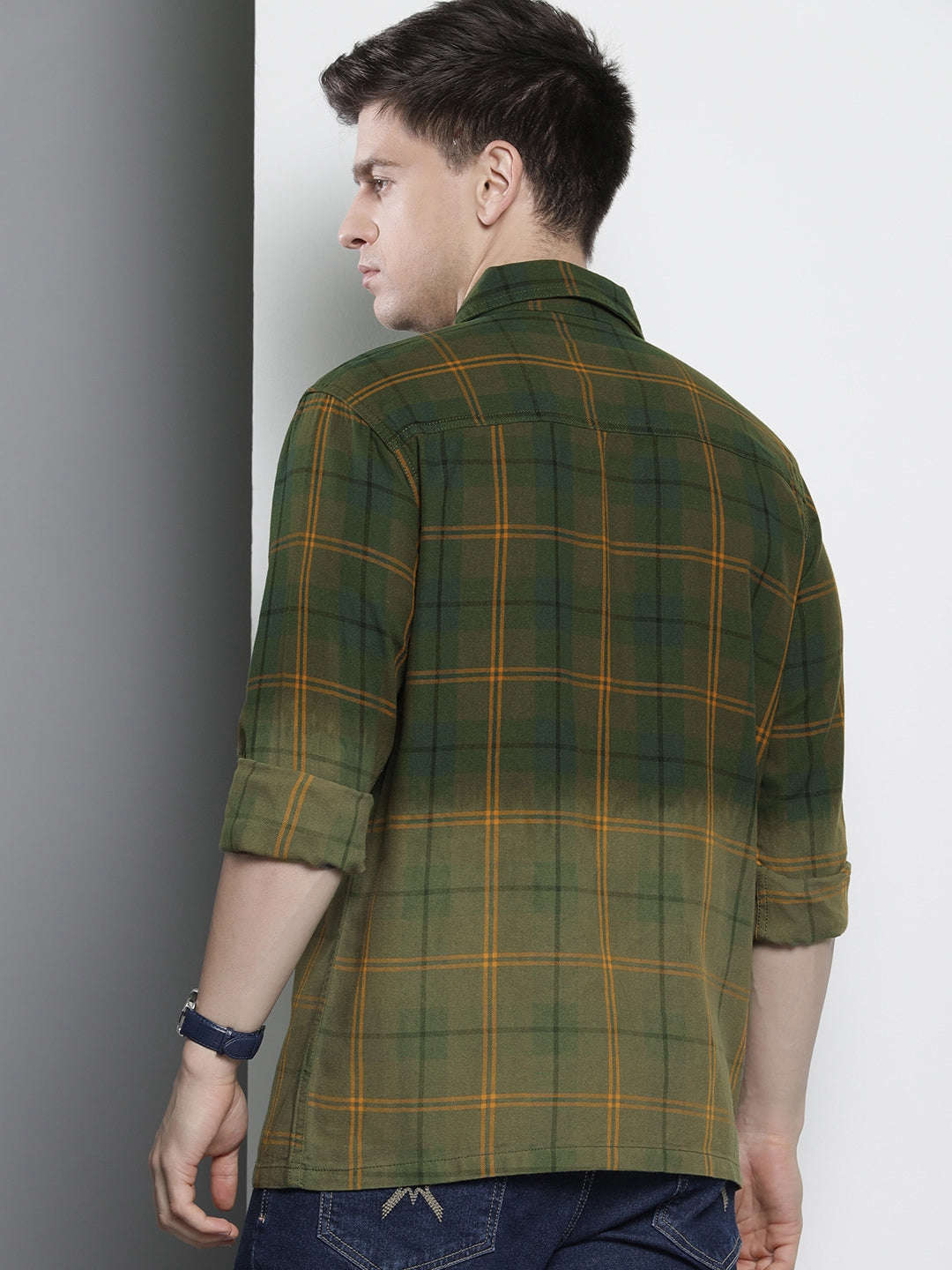 Shop Men Checked Shirt Online.