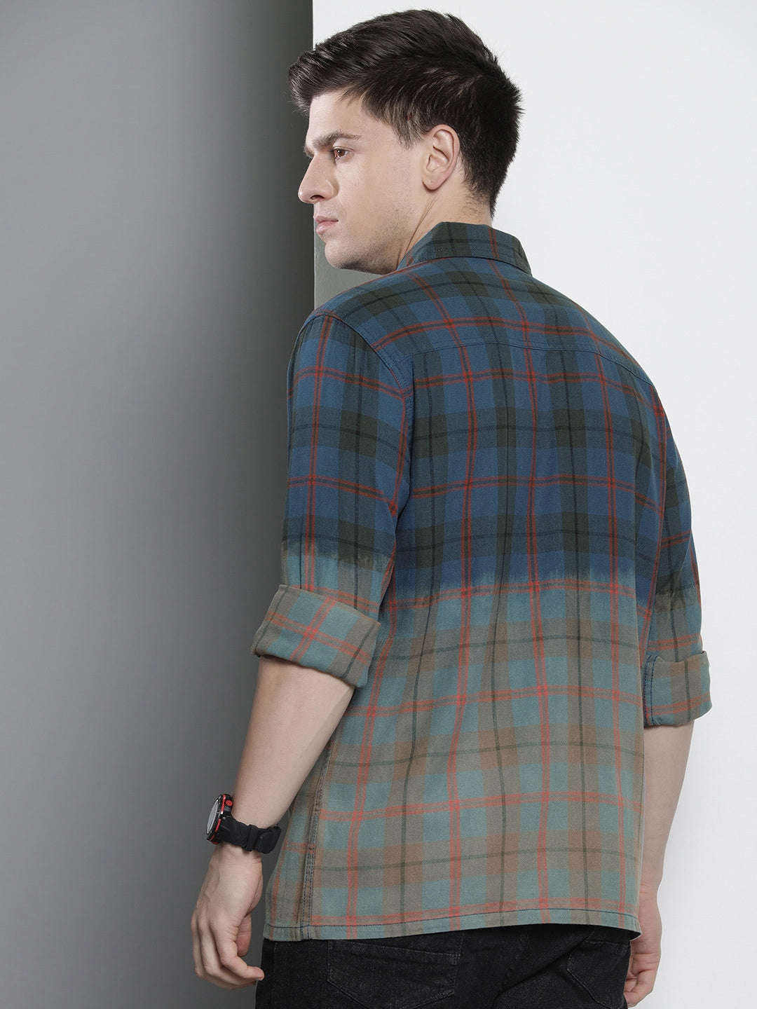 Shop Men Checked Shirt Online.