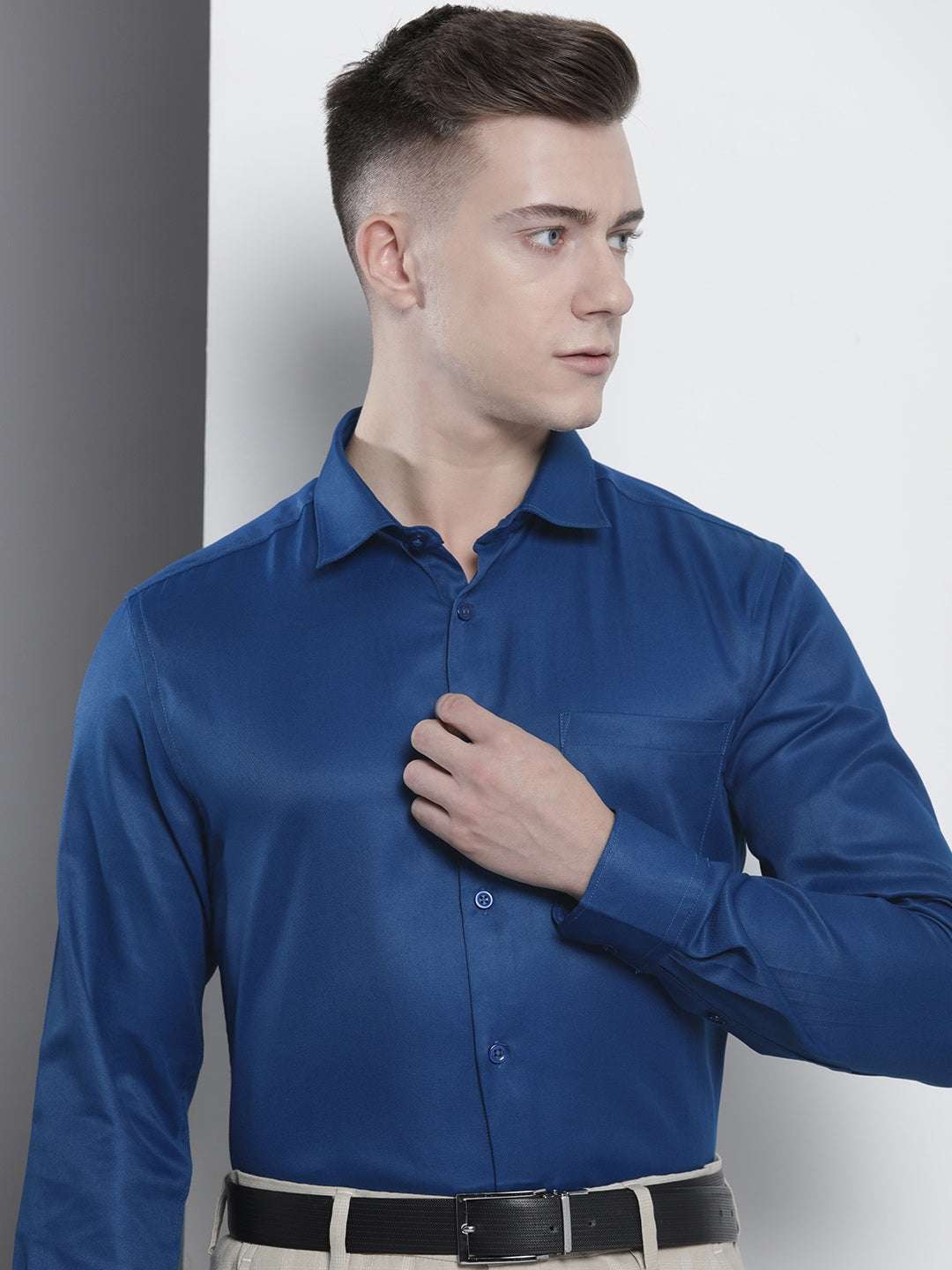 Shop Men Slim Fit Luxe Formal Shirt Online.