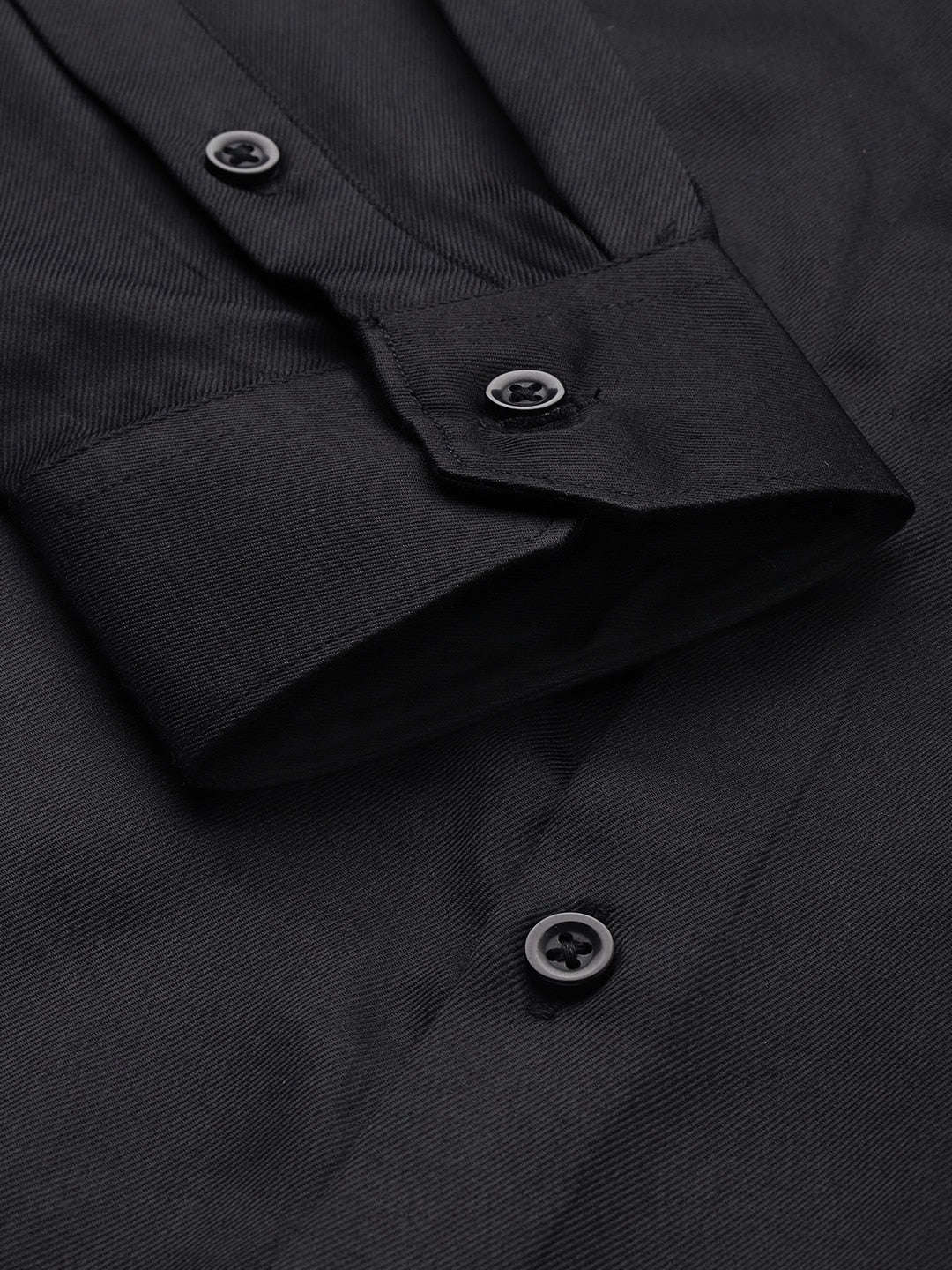 Shop Men Slim Fit Luxe Formal Shirt Online.