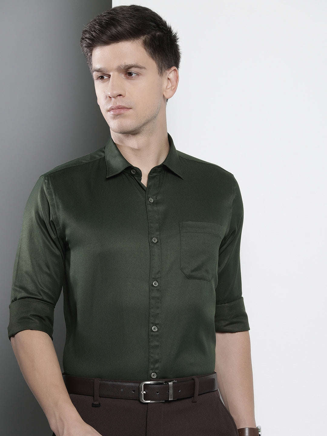 Shop Men Slim Fit Luxe Formal Shirt Online.