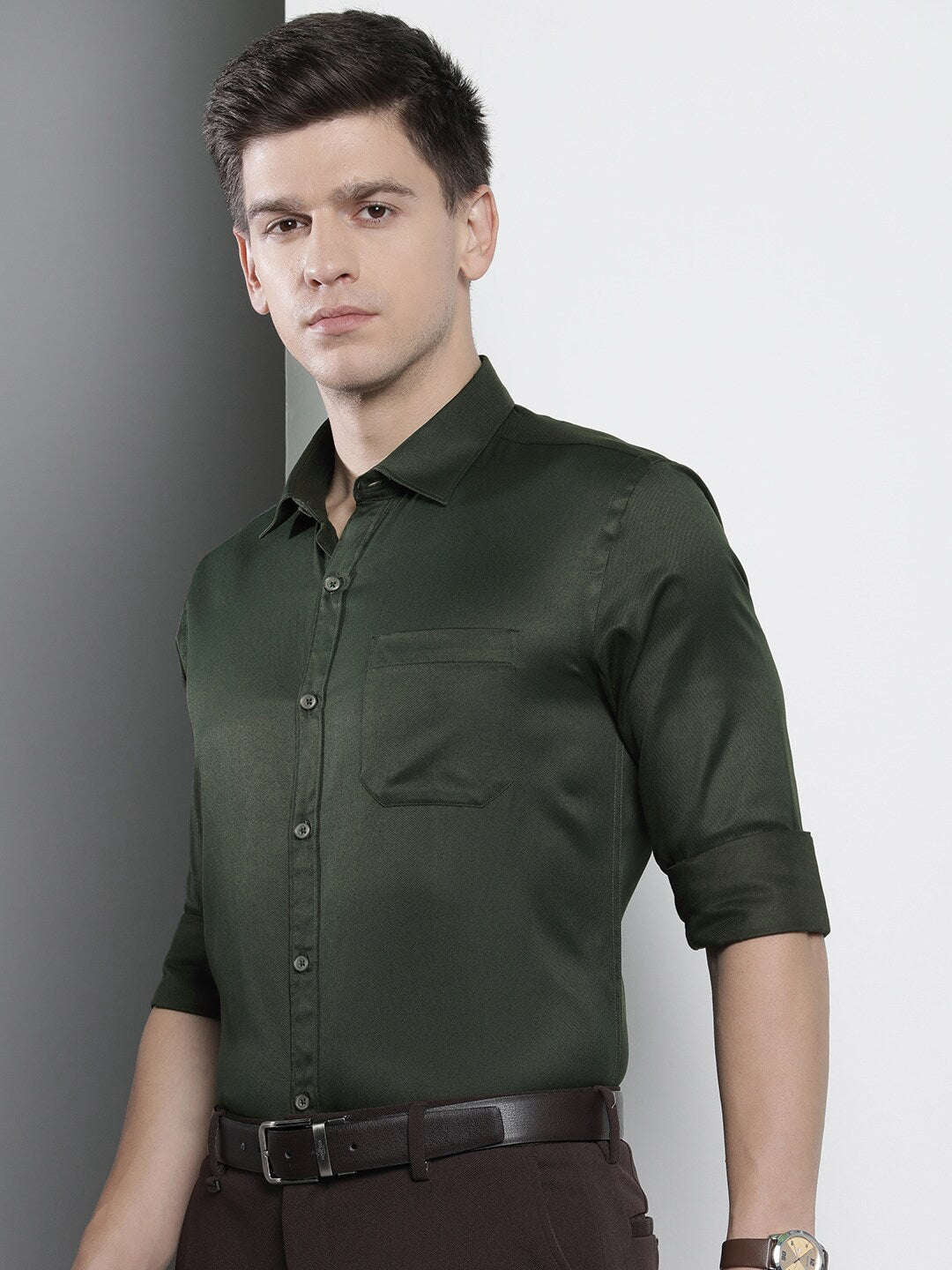 Shop Men Slim Fit Luxe Formal Shirt Online.