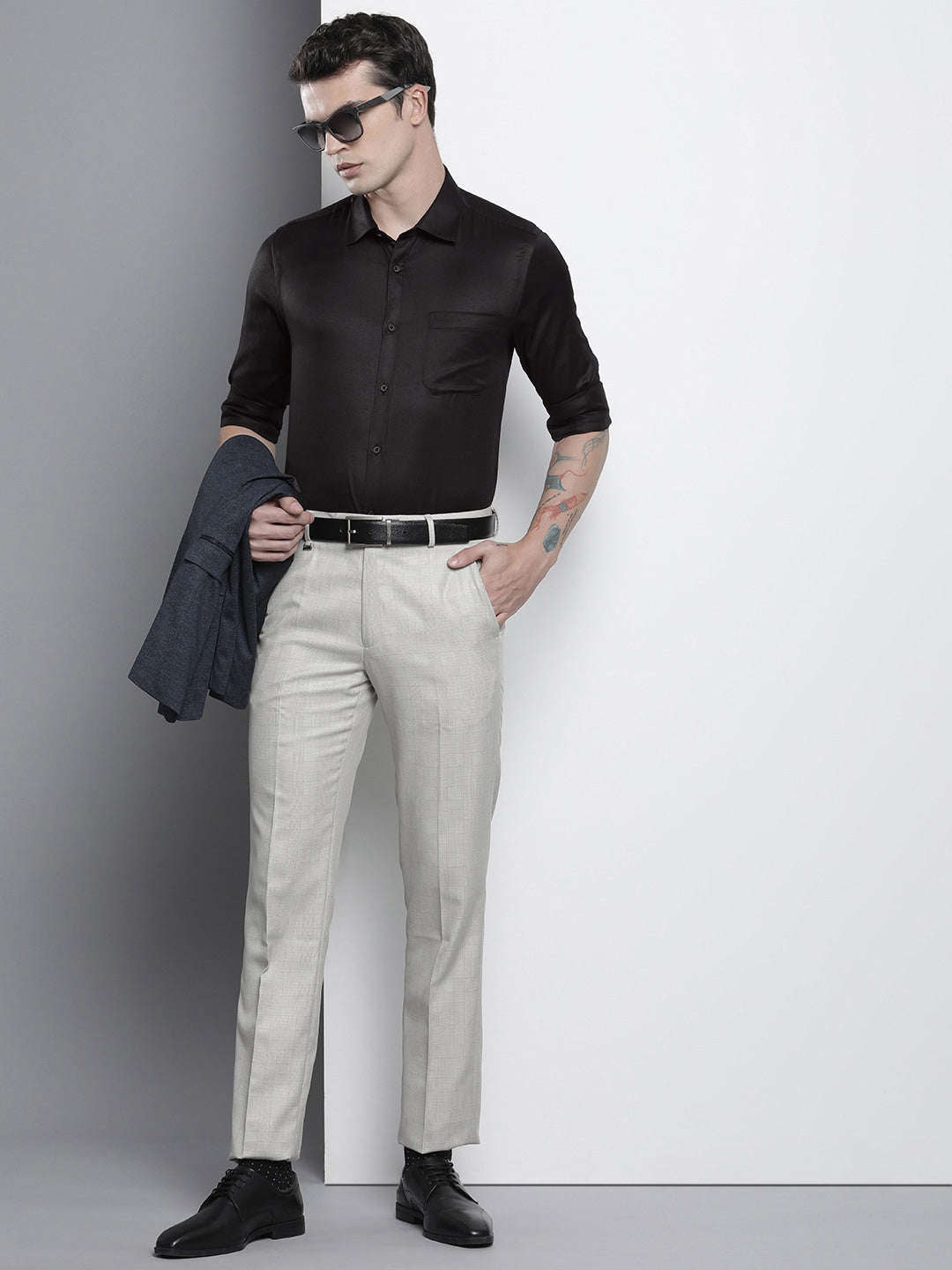 Shop Men Slim Fit Luxe Formal Shirt Online.