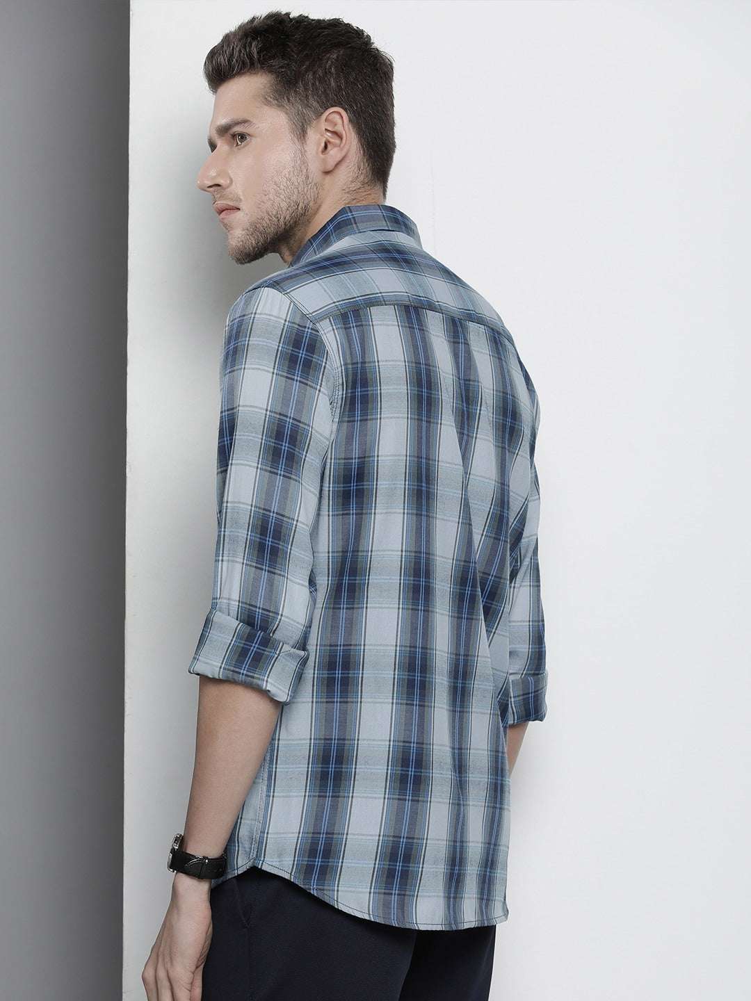 Shop Men's Checked Slim Fit Shirt Online.