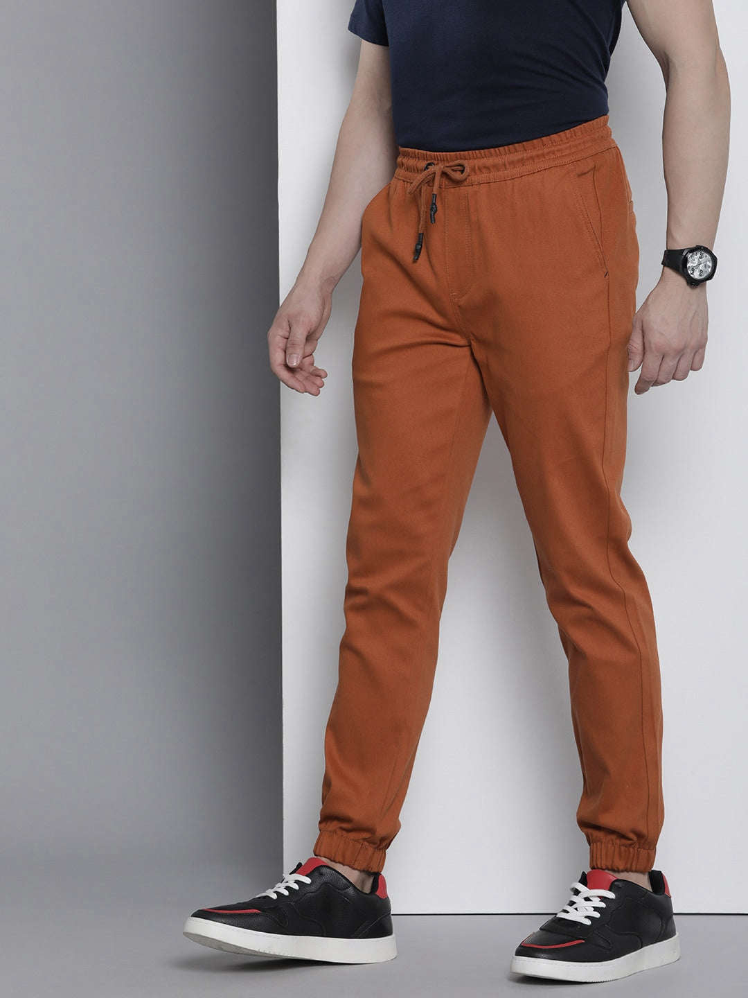 Shop Men Slim Fit Chino Online.