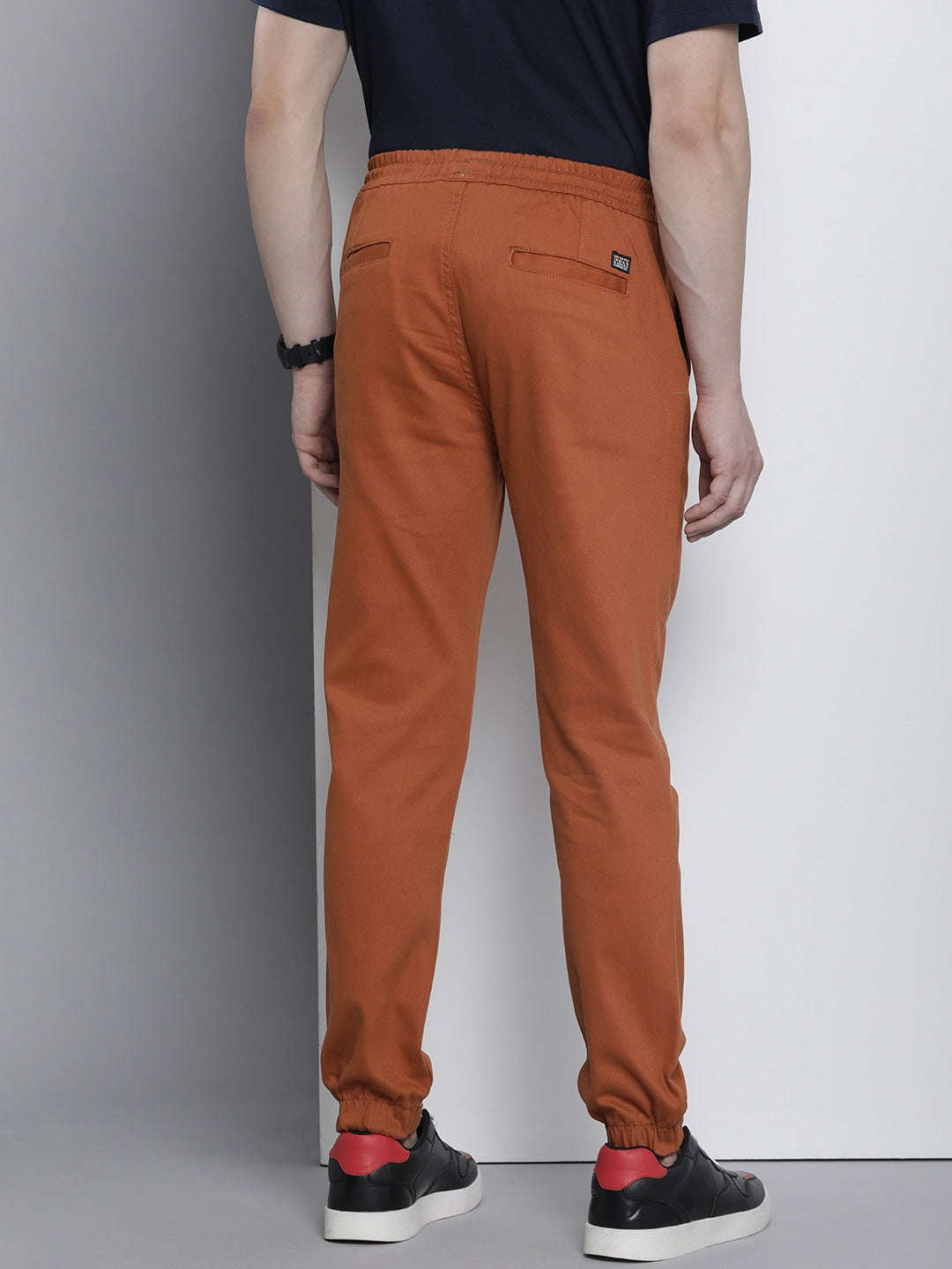 Shop Men Slim Fit Chino Online.