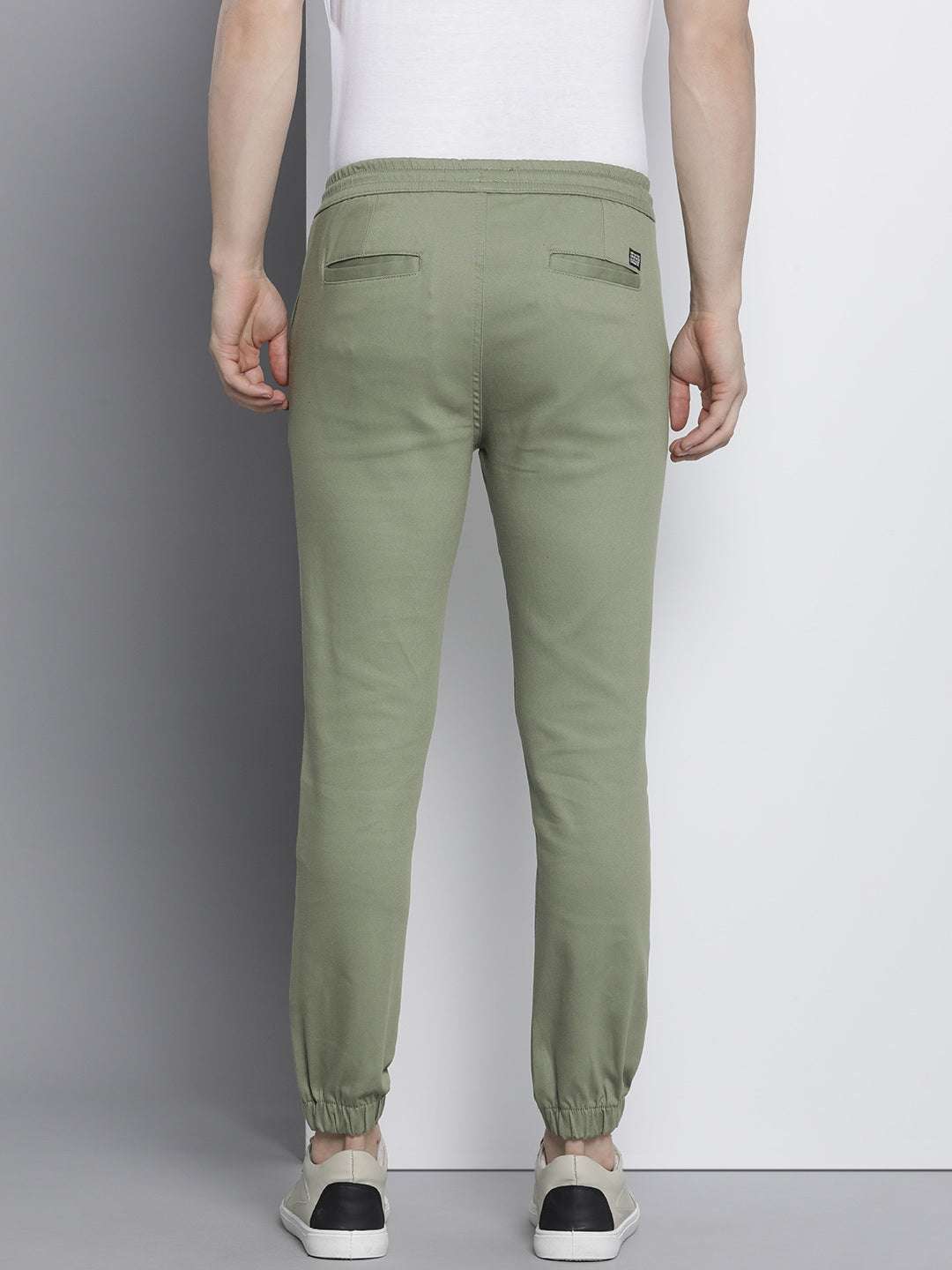 Shop Men Slim Fit Chino Online.