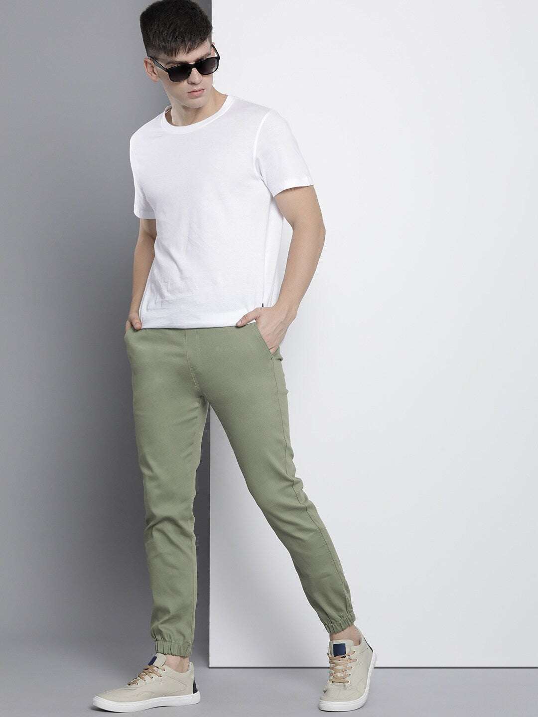 Shop Men Slim Fit Chino Online.