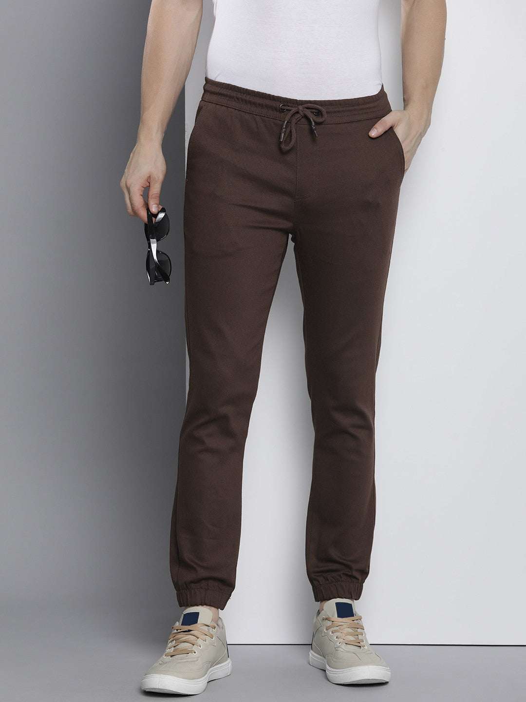 Shop Men Slim Fit Chino Online.