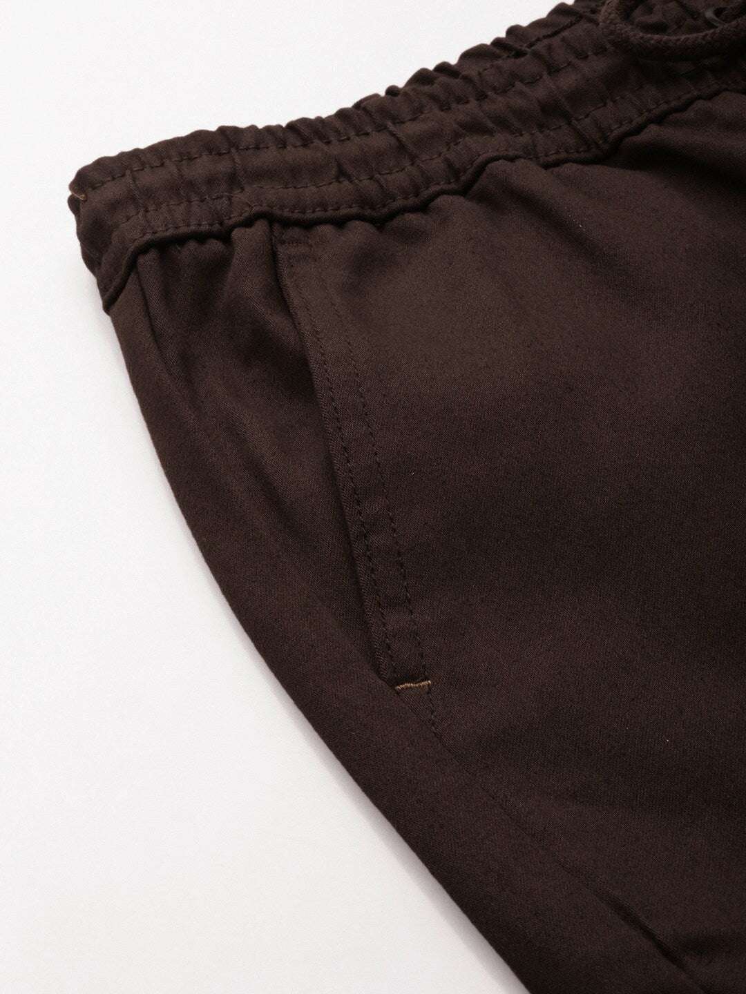 Shop Men Slim Fit Chino Online.