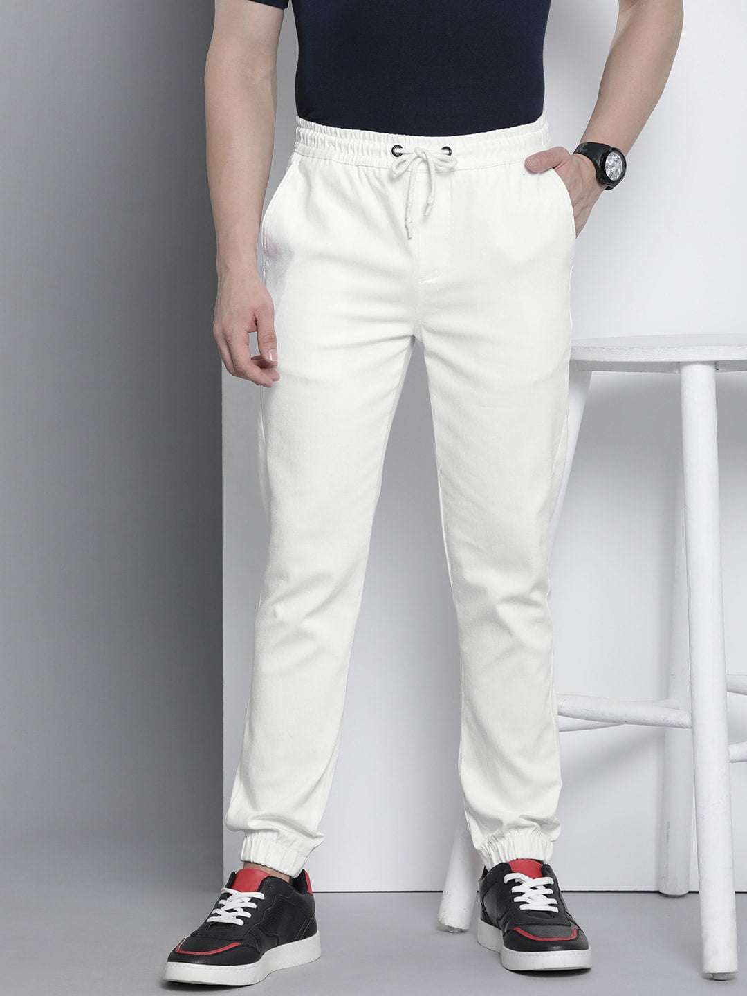 Shop Men Slim Fit Chino Online.