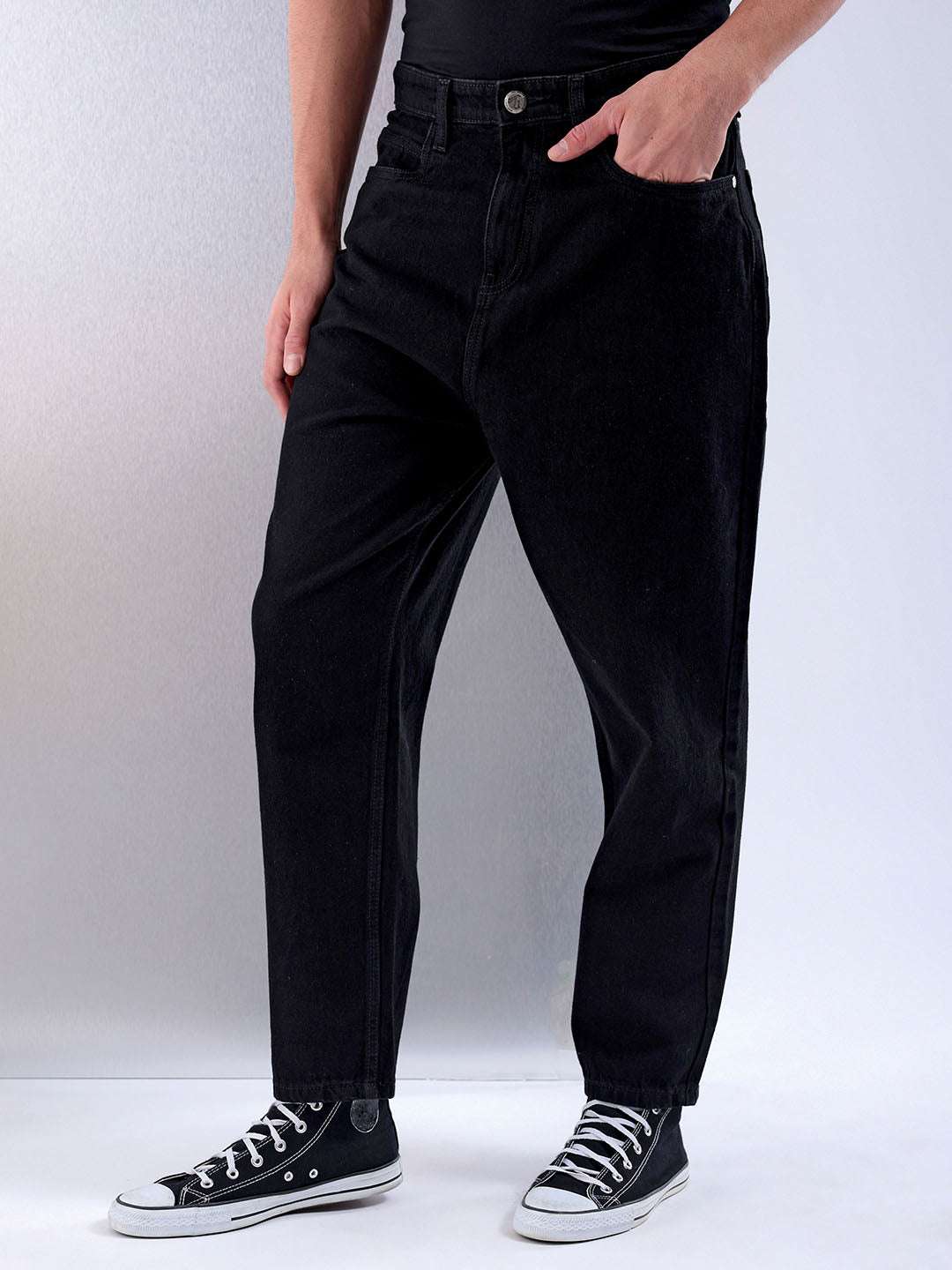 Shop Men Relaxed Fit Jeans Online.