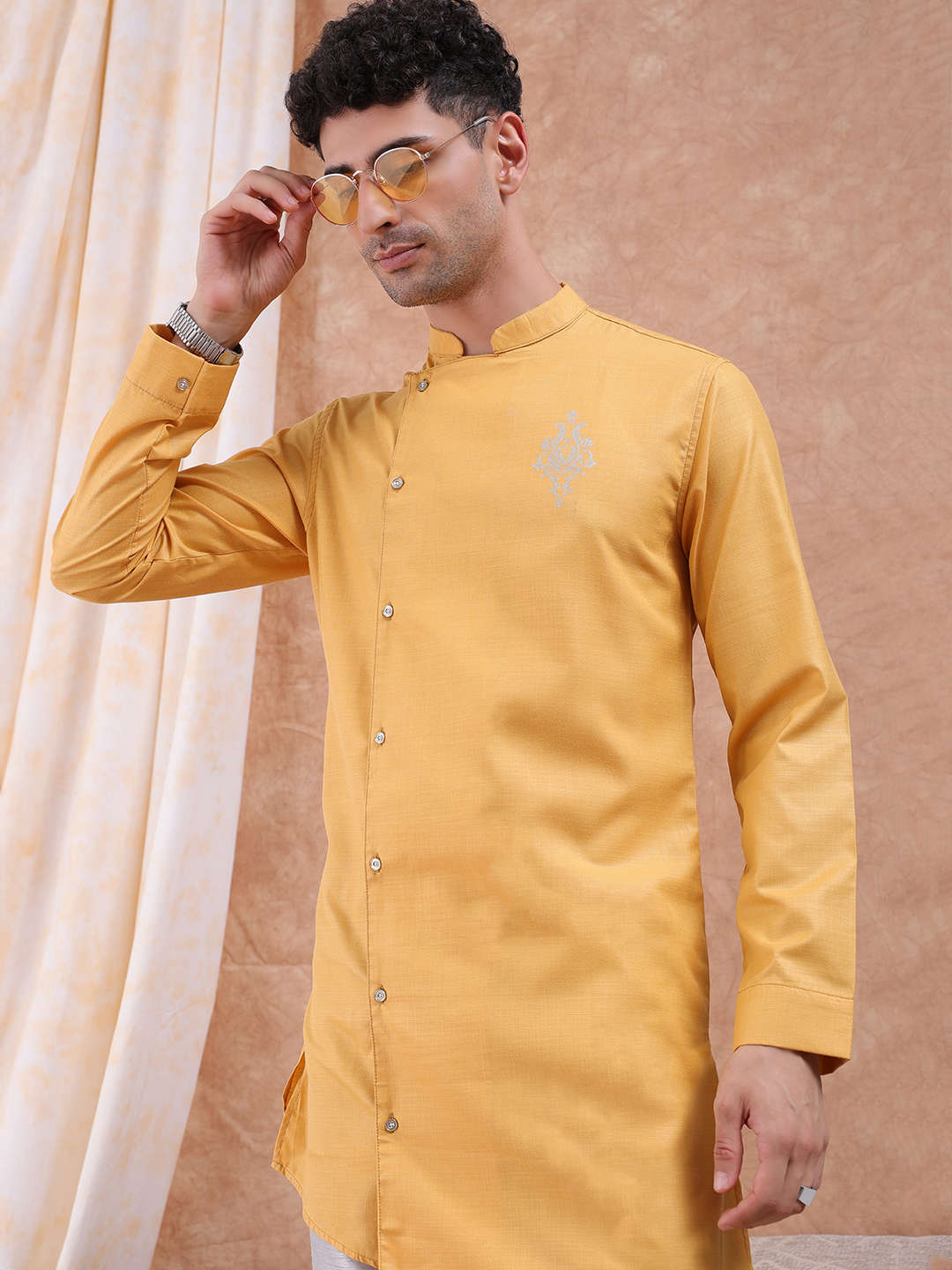 Shop Men Long Kurta Trail Cut Online.