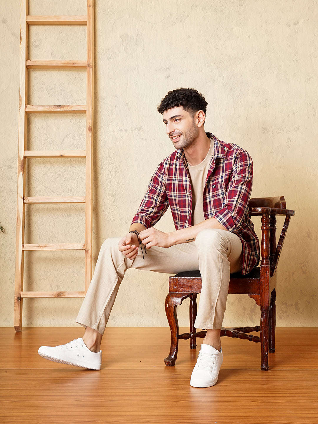 Shop Men Checked Casual Shirt Online.