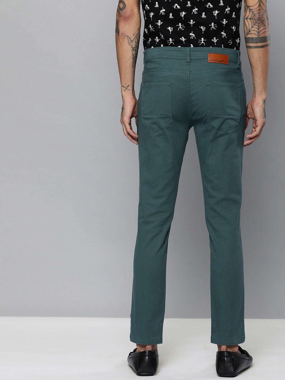 Shop Men Chino Online.