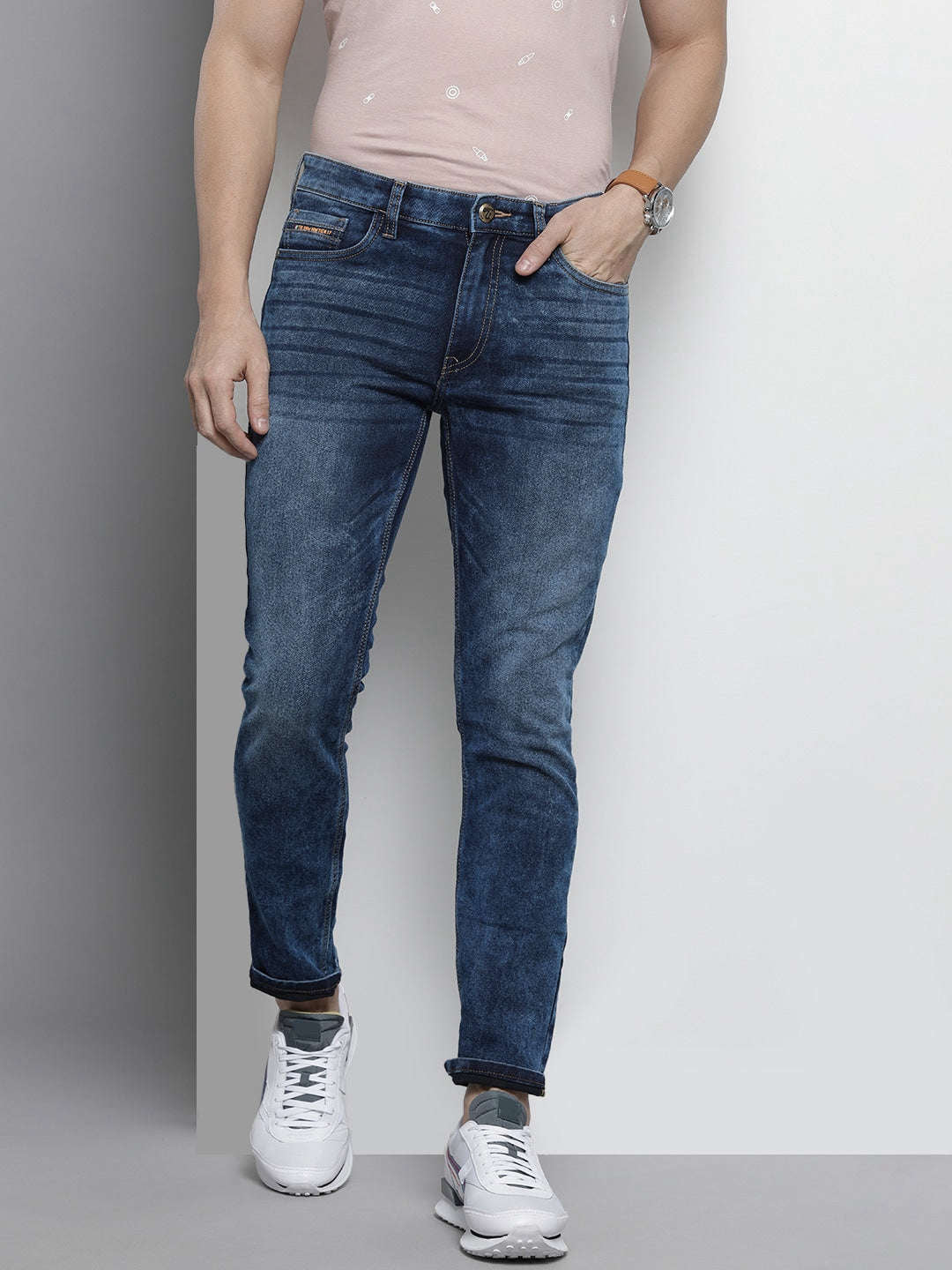 Shop Men Blue Jeans Online.