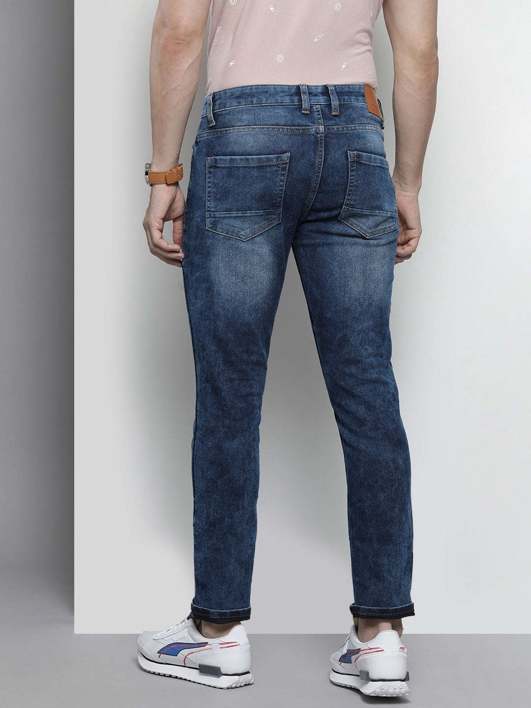 Shop Men Blue Jeans Online.