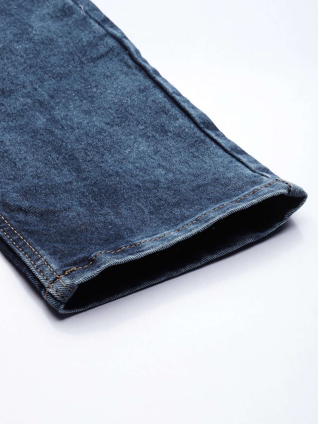 Shop Men Blue Jeans Online.