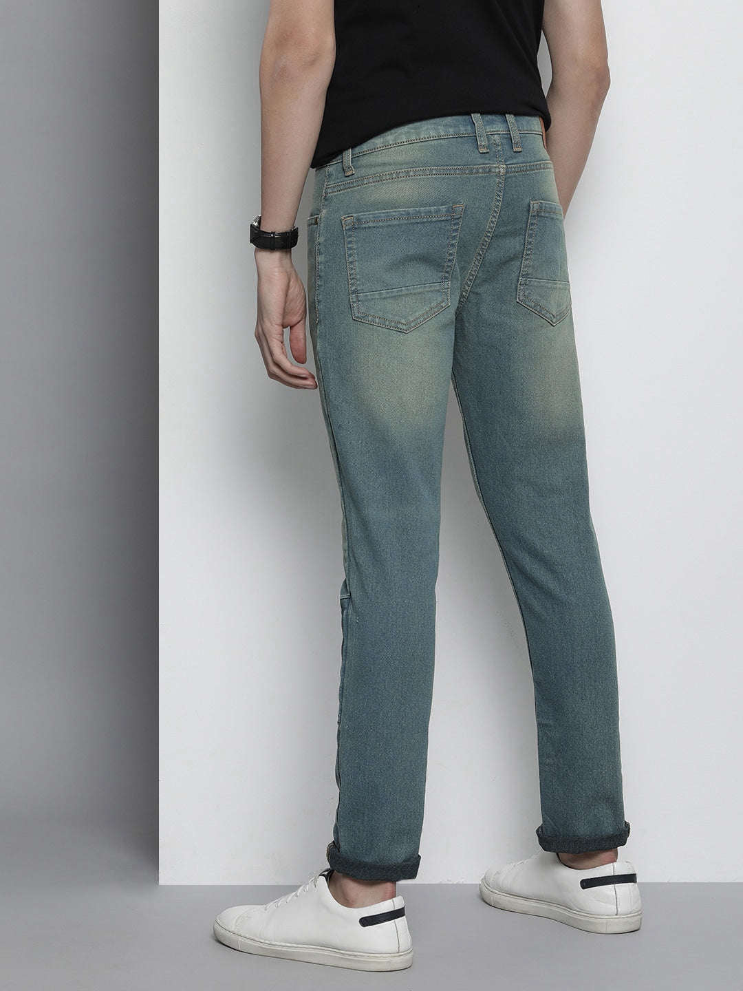 Shop Men Blue Jeans Online.