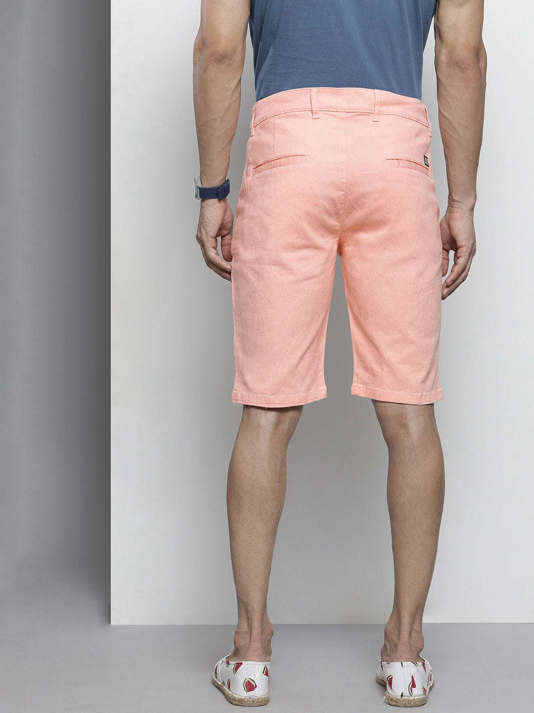 Shop Men Solid Chino Shorts Online.