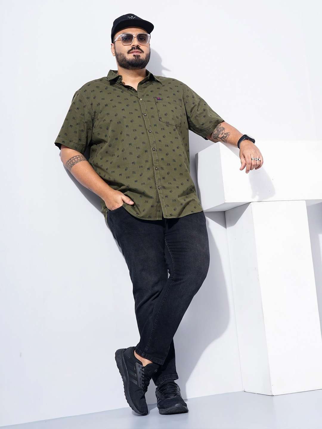 Shop Men Plus Size Floral Printed Shirt Online.