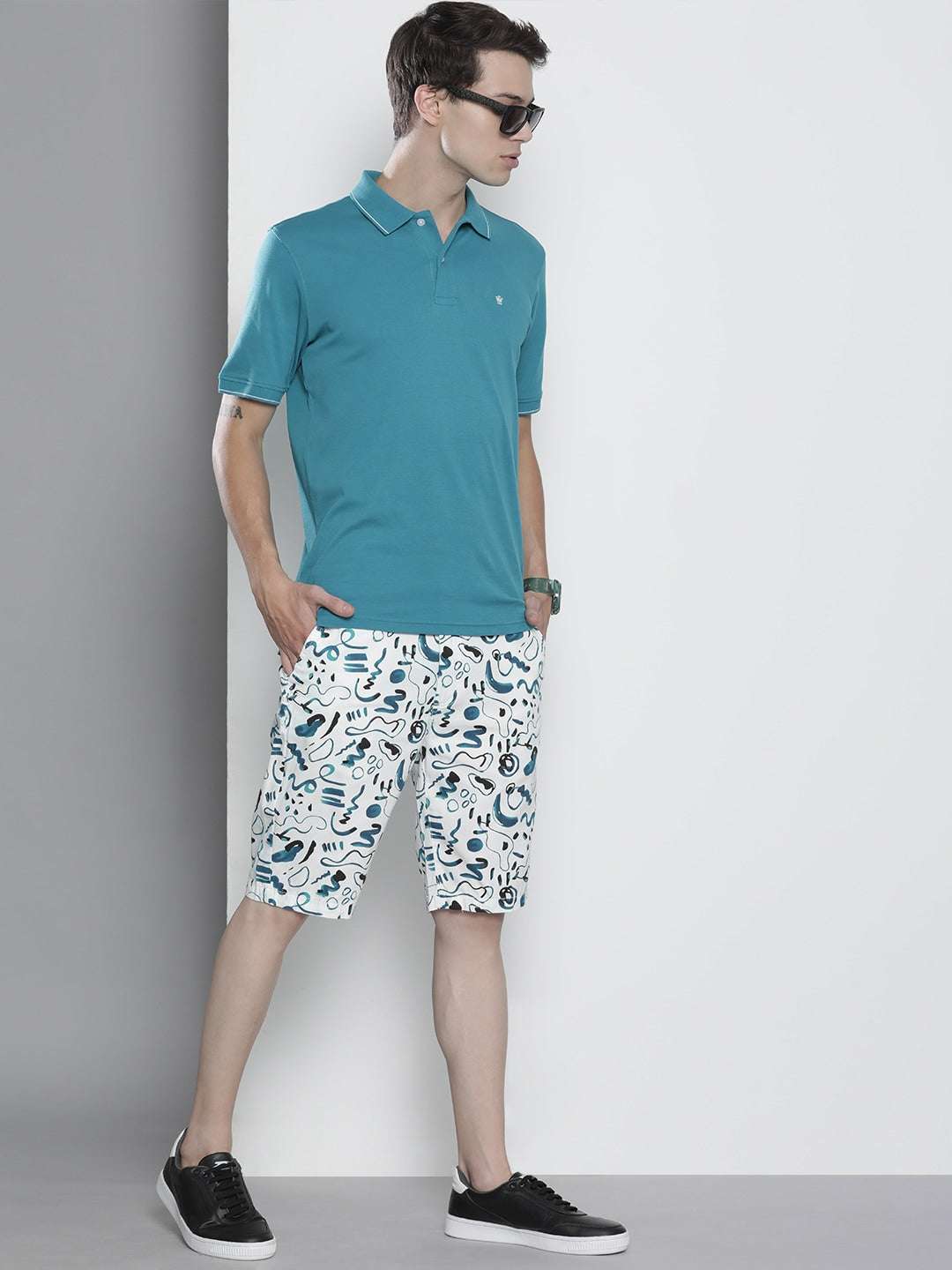 Shop Men Abstract Printed Shorts Online.