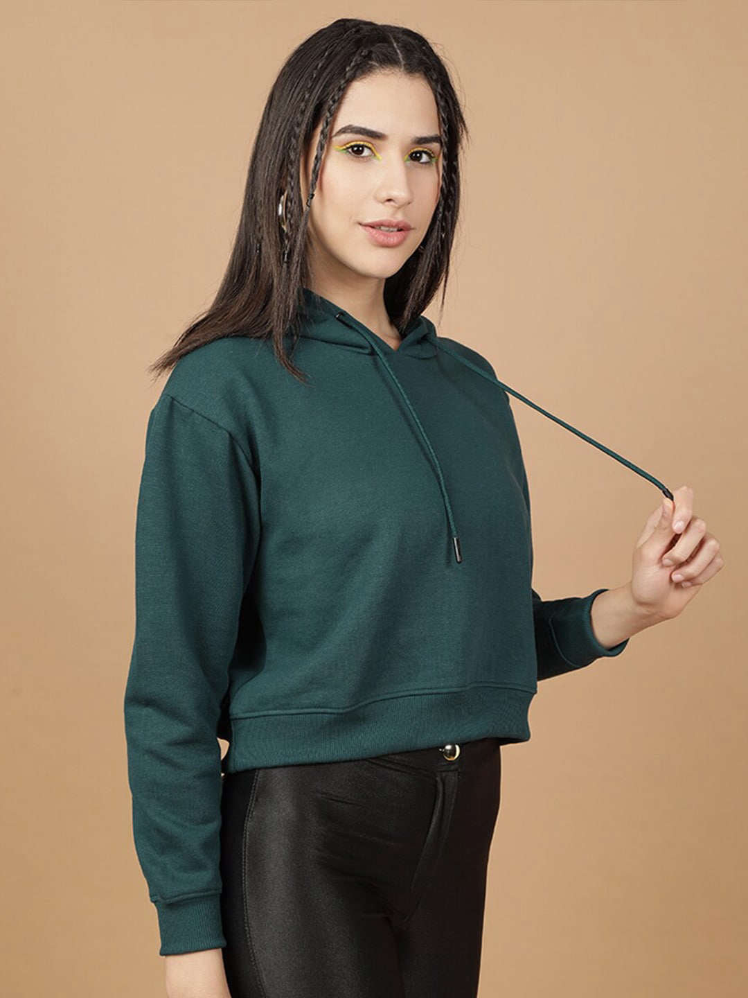 Shop Women's Solid Regular Fit Sweatshirt Online.