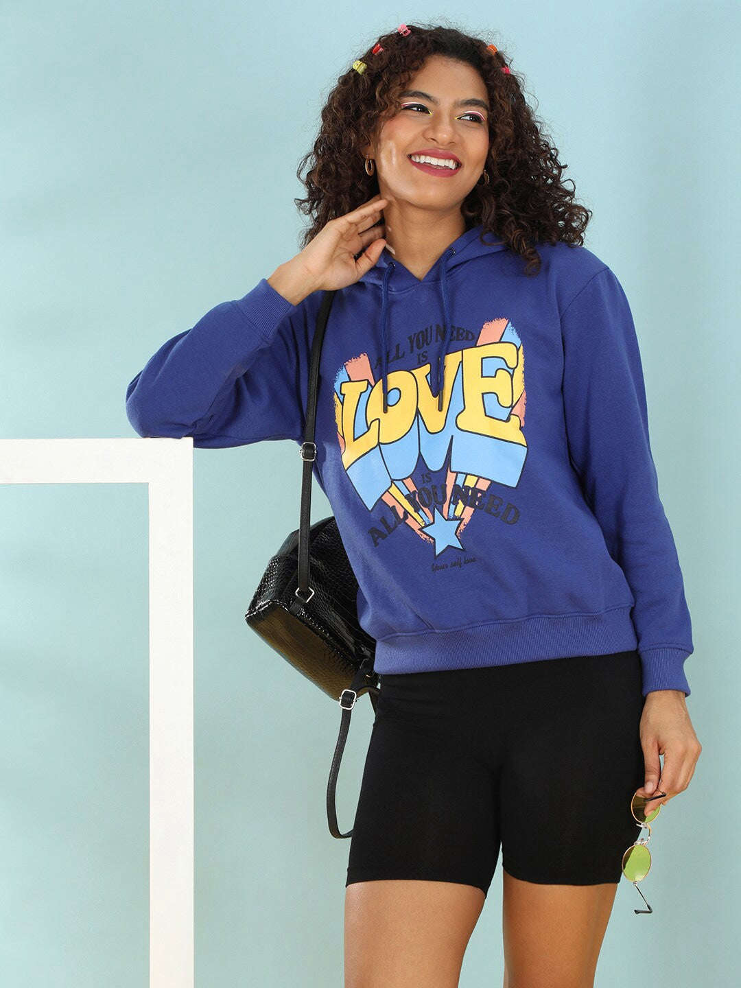 Shop Women's Printed Regular Fit Sweatshirt Online.