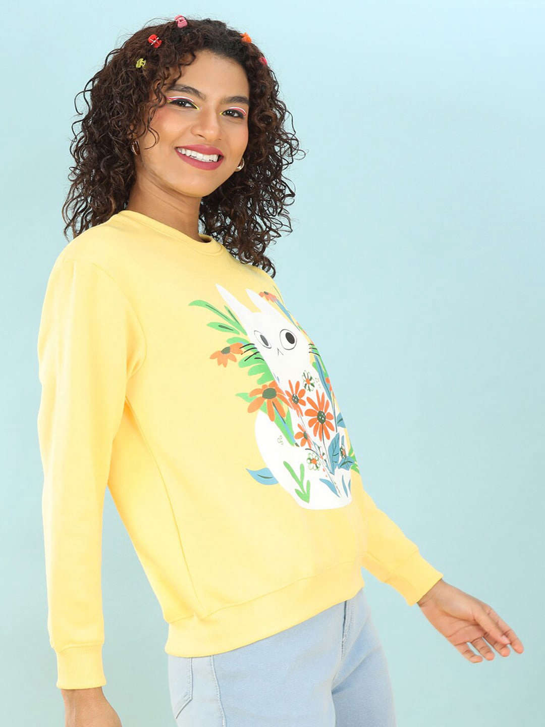 Shop Women's Printed Regular Fit Sweatshirt Online.