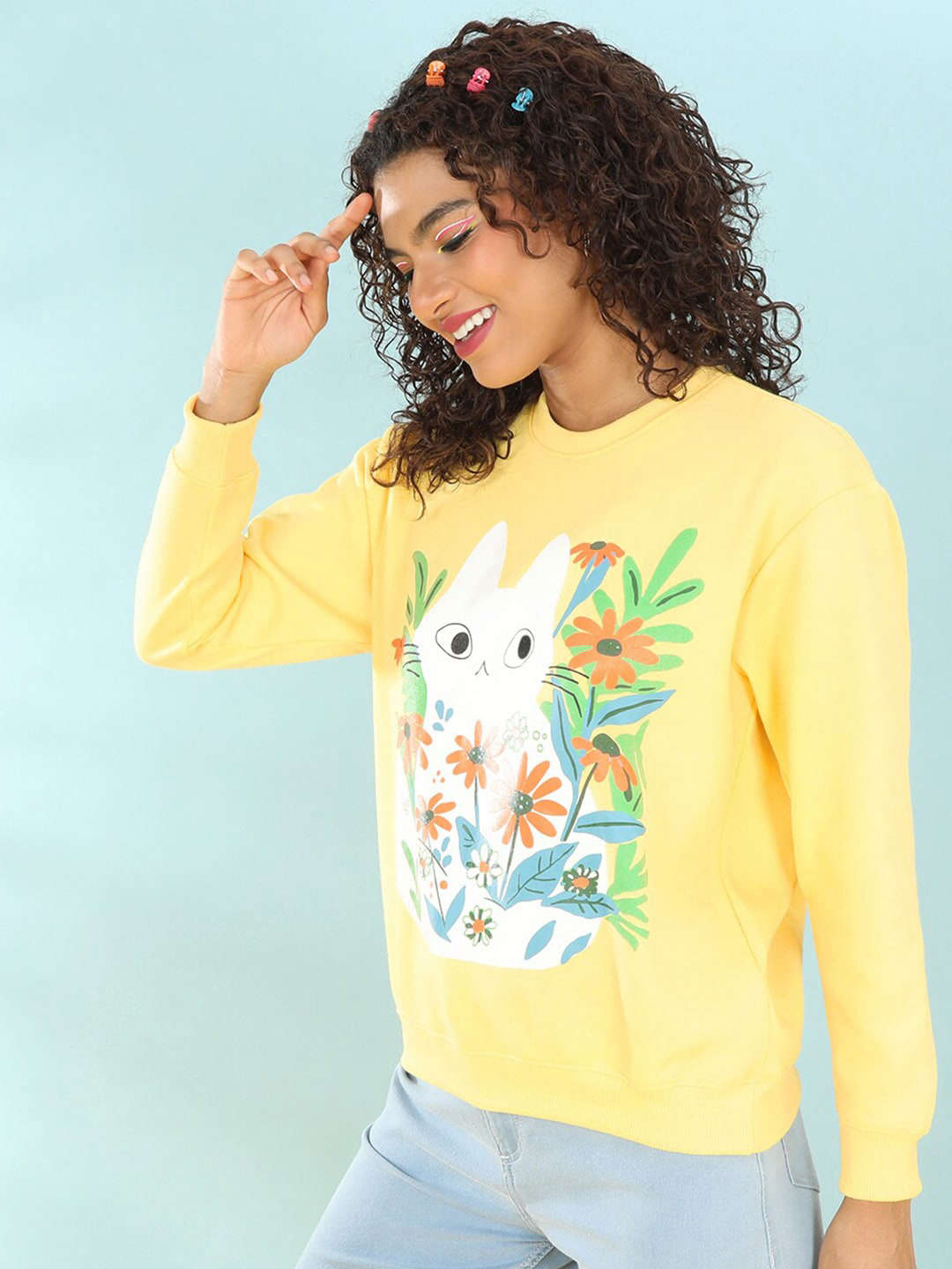 Shop Women's Printed Regular Fit Sweatshirt Online.