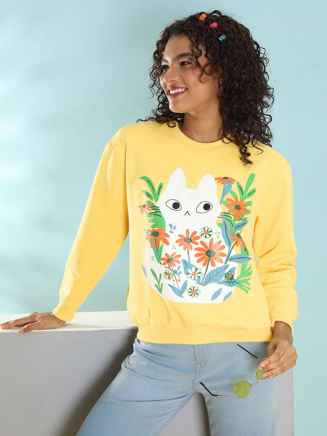 Shop Women's Printed Regular Fit Sweatshirt Online.