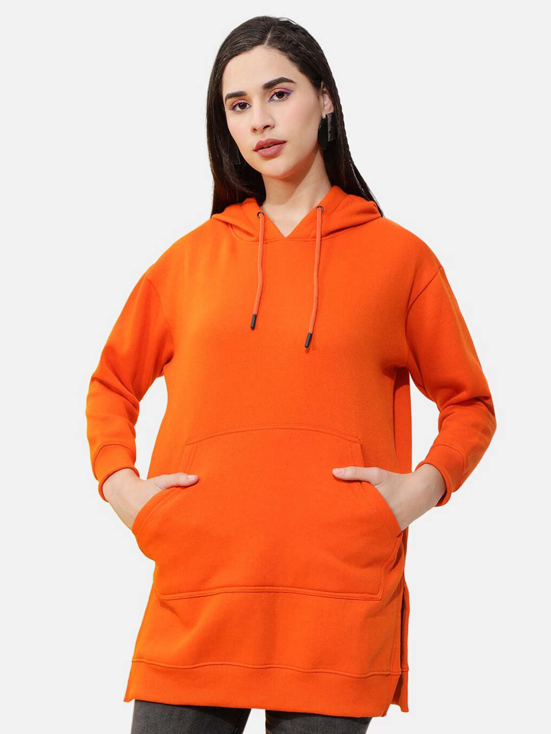 Women's Solid Regular Fit Sweatshirt