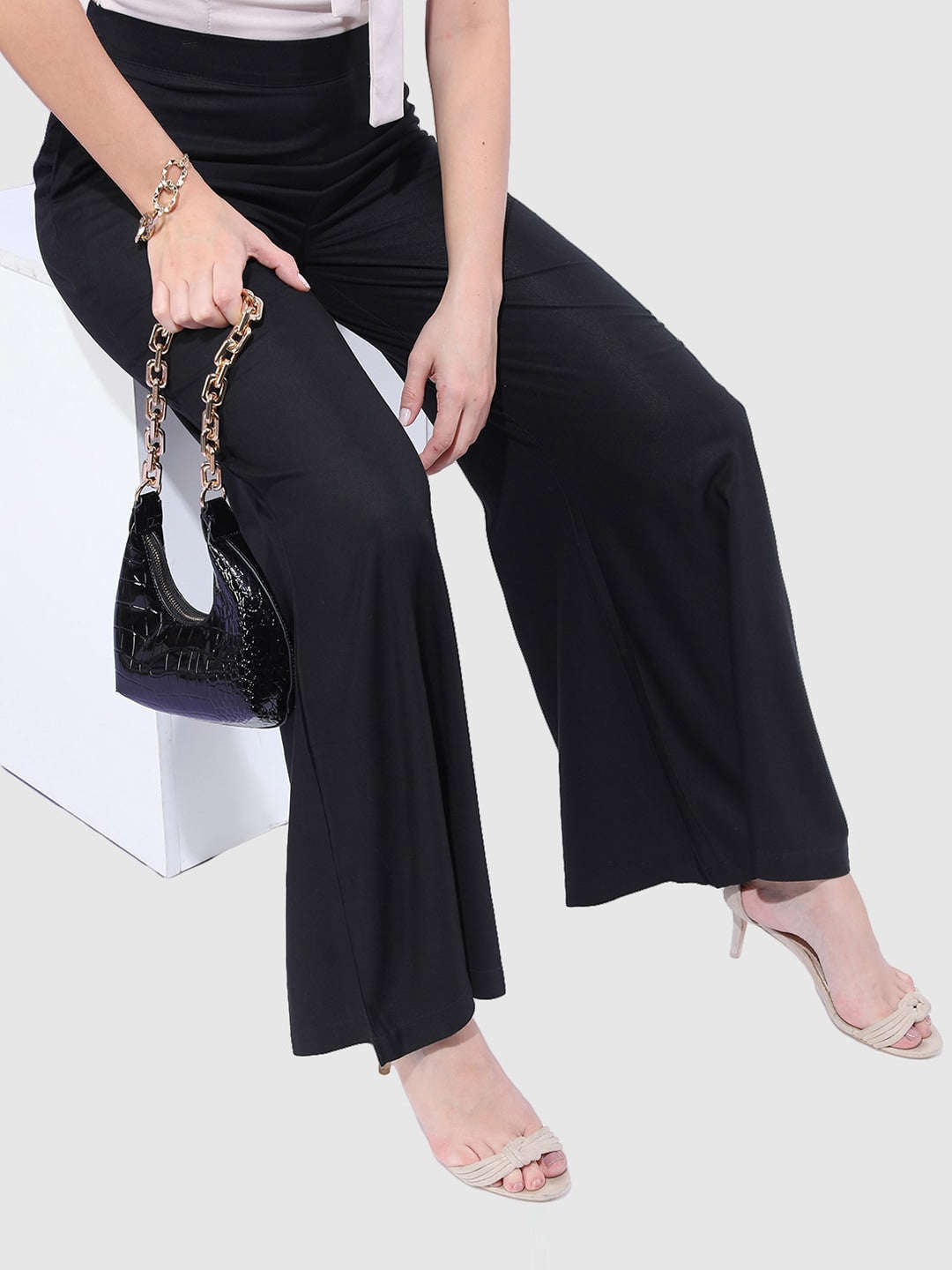 Shop Women Solid Wide Leg Pant Online.