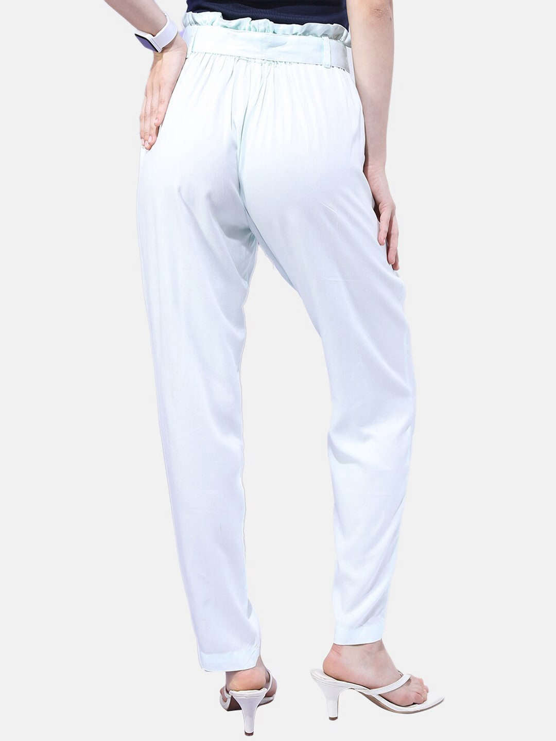 Shop Women Solid Tapered Pant Online.