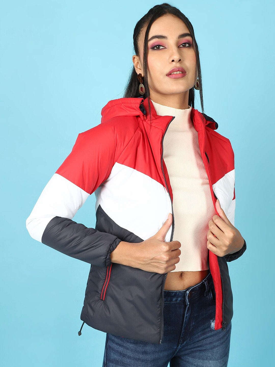 Shop Women Colorblock Detachable Hood Jacket Online.